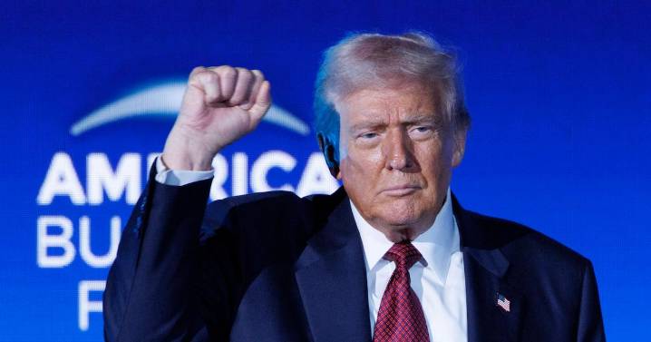 Trump se ‘avoraza’: Incluye uranio, cobre y plata en lista de minerales críticos para EU