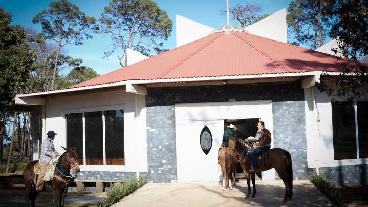 Loma Chica, la comunidad de Acatlán que ha invertido más de 5 mdp en la construcción de una iglesia