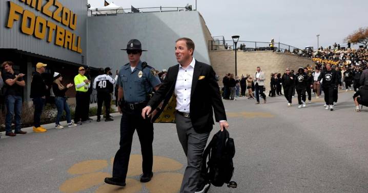 Mizzou signs Drinkwitz to new deal, keeping coach in place