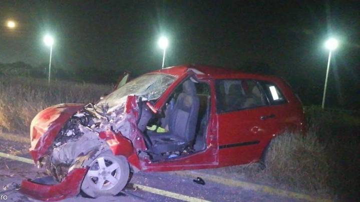 Hombre prensado y tres graves, tras chocar en barra