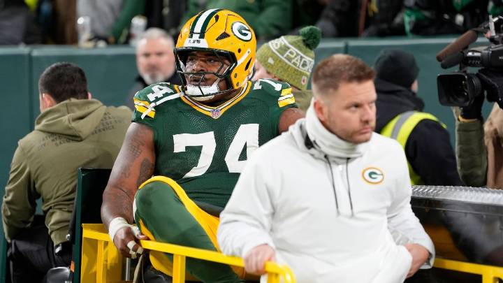 Packers rule out Elgton Jenkins vs. Eagles with ankle injury