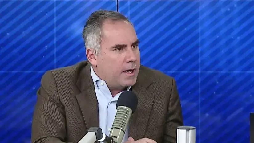 Rafael Belaúnde Llosa propone derogar leyes "procrimen" e implementar "cheque minero" para familias en pobreza extrema