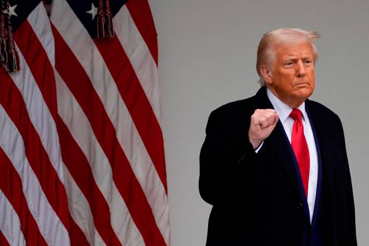 Trump afirma que bombardeos contra «carteles terroristas» no se limitan solo a Venezuela