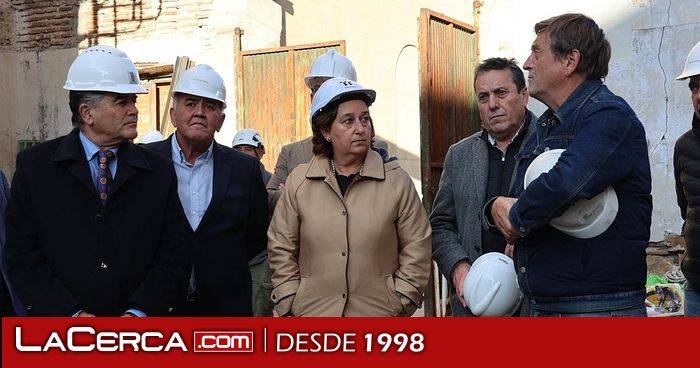 Cedillo supervisa el avance de las obras de rehabilitación de la Casa de los Canónigos de Talavera de la Reina