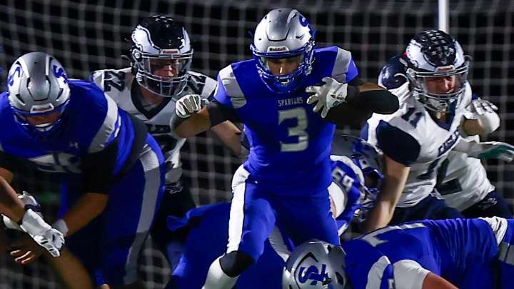 Steckert speeds for 90 yards on 1st play, leads Southern Lehigh football to dominant D