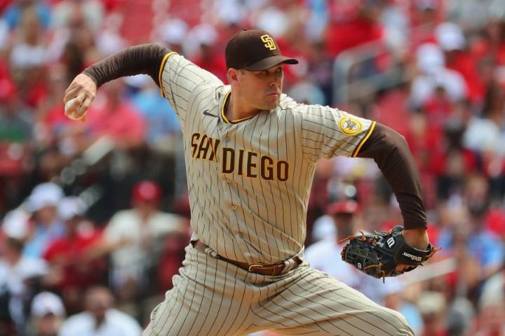 San Diego Padres hire former veteran pitcher as new manager