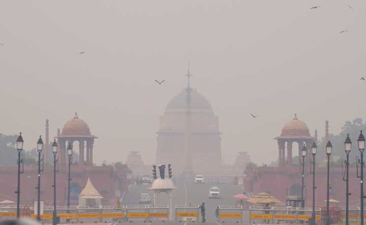 Supreme Court seeks report on 'defunct' air quality monitoring stations in Delhi