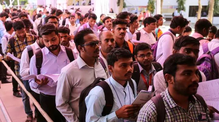 India’s October unemployment rate holds steady at 5.2%, Govt survey shows