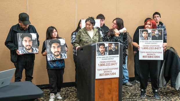 Three years after death, family of Thunder Bay, Ont., homicide victim appeal to police, public