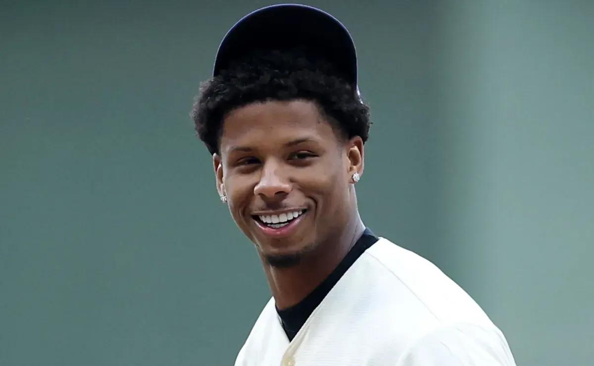 Is Matthew Golden playing today for the Packers against Giants in Week 11 of 2025 NFL season?