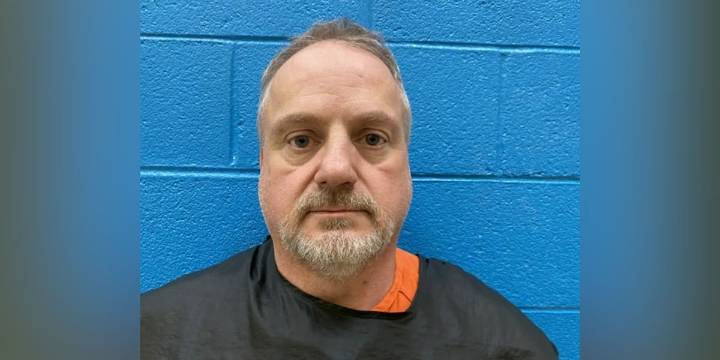 Man accused of possessing, searching for child sex abuse material in WNC