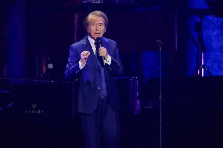 Latin Grammy 2025: Raphael canta dos canciones al recibir el reconocimiento como Persona del Año