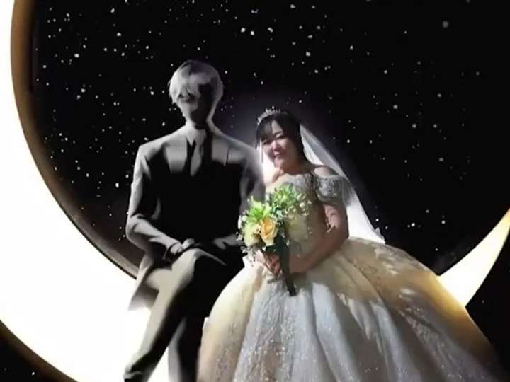 Se separó de su pareja y se casó con ChatGPT: "Me comprende mejor"