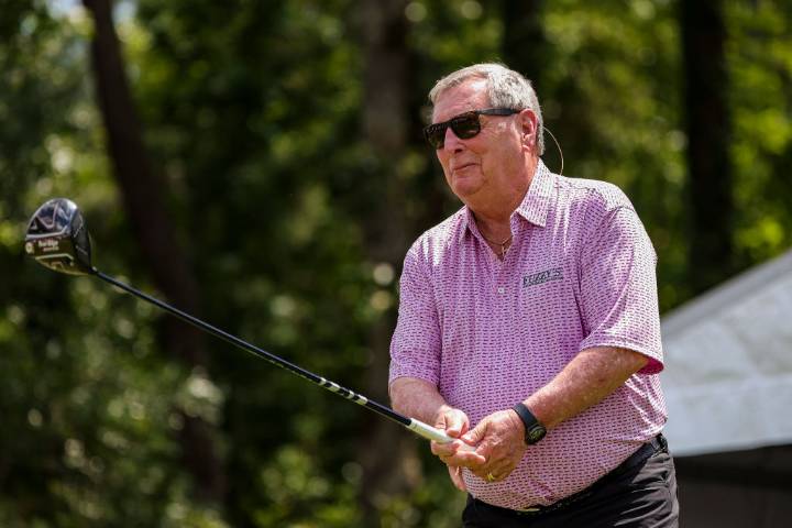 Hoosier Golf Great Fuzzy Zoeller Dies at 74