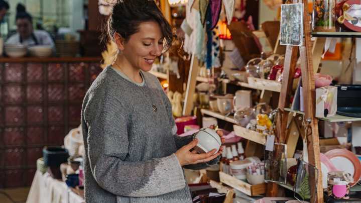 The Vintage Decor You Should Never Leave Behind At The Thrift Store