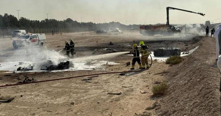 Avión de combate indio se estrella en vuelo de exhibición en el Dubai Air Show; muere el piloto