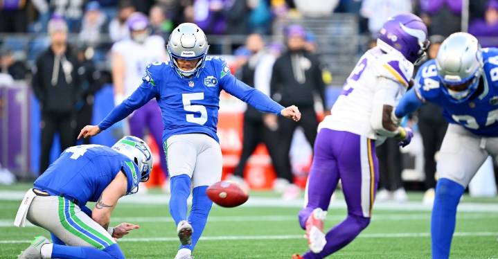 Minnesota Vikings at Seattle Seahawks: Third Quarter Recap and Fourth Quarter Discussion