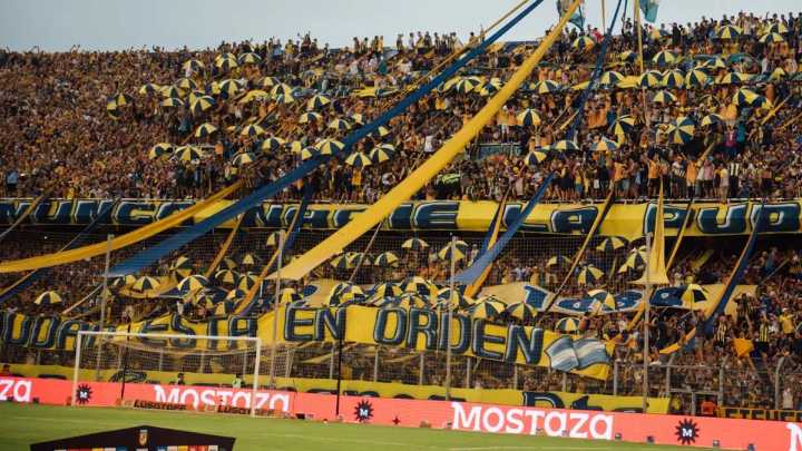 El cantito de la hinchada de Rosario Central tras el "pasillo" de Estudiantes