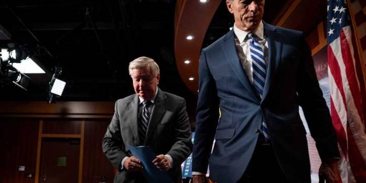 A payout scheme for senators deepens the gap between DC and the rest of us