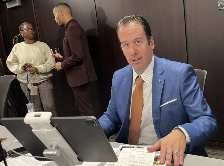 Macomb County commissioners reaffirm denial of 18 proposed new positions