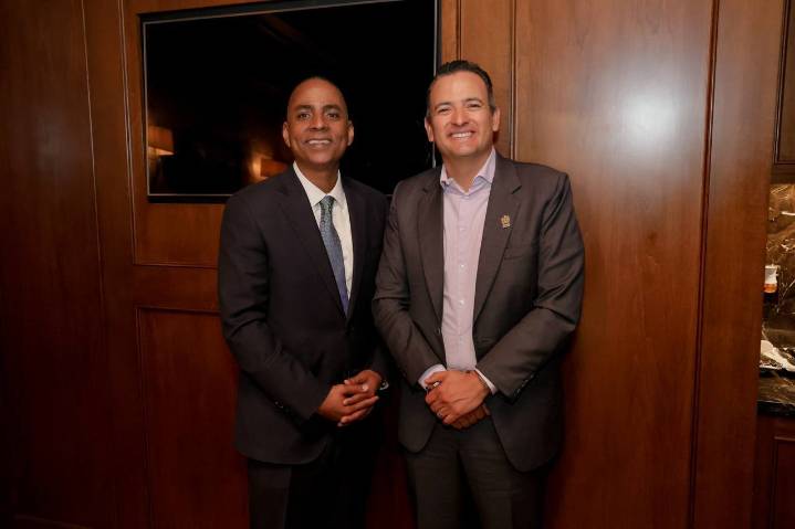 Se reúne Marco Bonilla con alcalde de El Paso Texas