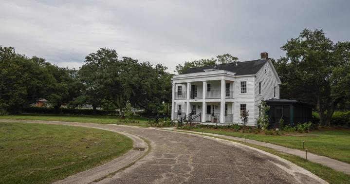 Saint Claire restaurant in Algiers feels like a restorative retreat to the country