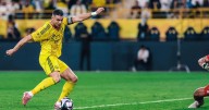 Doblete de Cristiano Ronaldo y el Al Nassr prolonga su pleno