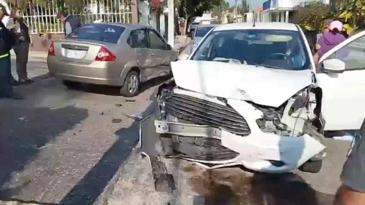 Mujeres Terminan con Lesiones tras Chocar en Fraccionamiento de Córdoba, Veracruz