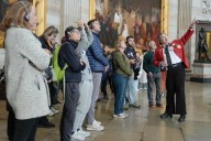 Regresan agencias federales tras cierre más largo de EU