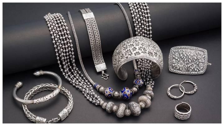 Government Imposes Import Curbs On Platinum Jewellery Till April 2026, Aimed At Checking Misuse Of Free Trade Agreements