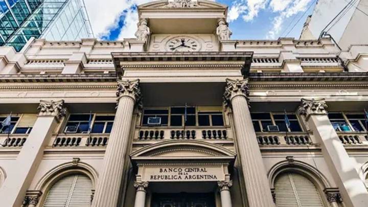 El Tesoro pagó U$S796 millones al FMI y las reservas del Banco Central volvieron a caer