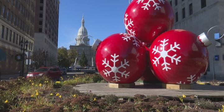 Downtown Lansing kicks off holiday season with Big Red Ball Week