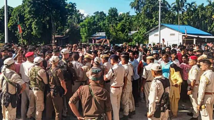 Assam: Ex-IAS officer accused of threatening journalist over son’s police role