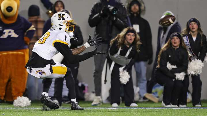 Kent State football team's resiliency helps Flashes beat rival Akron