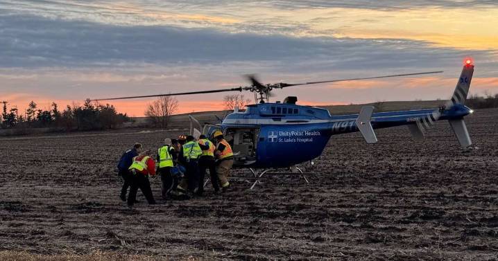 One person flown to hospital after rural Palo crash