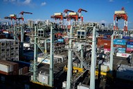 Japan's exports to the world rise but drop to the US due to tariffs