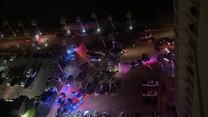 Police work to de-escalate suspect barricaded in SPI hotel room