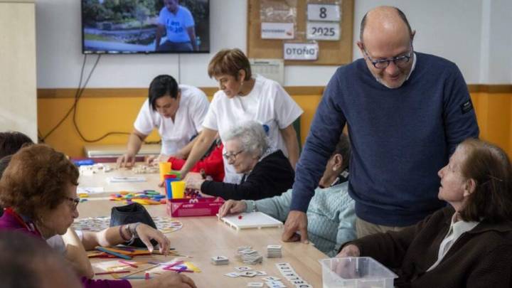 El Ayuntamiento ayuda a 260 familias con su programa de respiro para cuidadores de mayores dependientes
