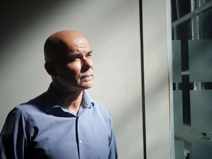 Eduardo Sacheri: “La historia con mayúscula también nos pasa a los que no somos notables”