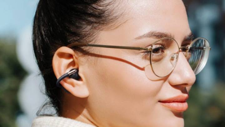 These Open Earbuds Might Be the Bose Competitor You've Been Waiting For