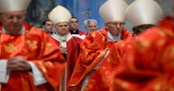 Pope Leo XIV Honors Deceased Prelates as Heralds of Easter Hope