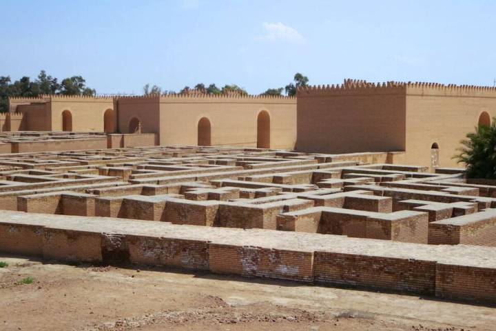 La ciudad que resistió a todos sus enemigos, pero se rindió ante la oscuridad de un eclipse total