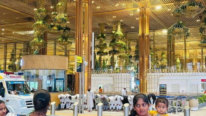 Viral Video Shows Group Performing Namaz Inside Bengaluru Airport’s Terminal 2, BJP Accuses Congress Govt Of 'Appeasement Politics'