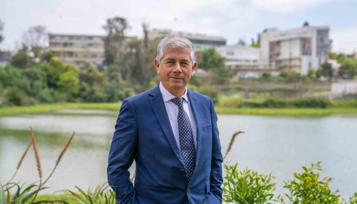 Manuel Millones plantea corregir desigualdad que afecta a educadores diferenciales en el pago de la mención: "Su desgaste es mayor"