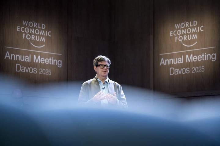 Meta's chief AI scientist Yann LeCun reportedly plans to leave to build his own startup
