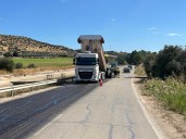 Reasfaltan unos tres kilómetros de la carretera del canal a Cordobilla