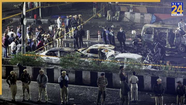 Delhi Blast Probe: Hotels raided in Paharganj, Daryaganj searched, 4 suspects detained