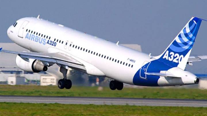 Airbus pide revisar los aviones de la flota A320 tras detectar que la radiación solar puede dañar los controles de vuelo