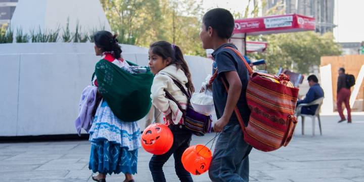 “¿Me da mi calaverita?”: el origen de la frase más dulce del Día de Muertos en México