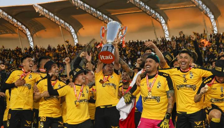 Gerente deportivo de Coquimbo descarta "refuerzos de alto costo" para disputar la Copa Libertadores: "No nos vamos a volver locos"